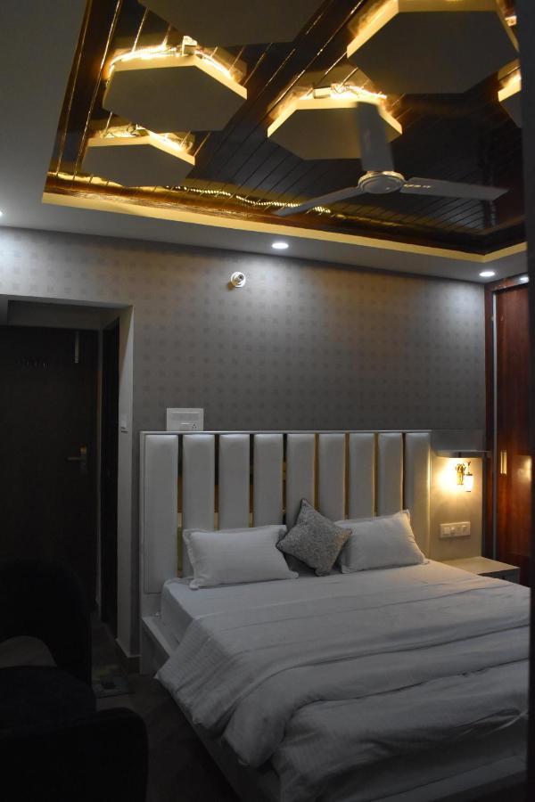 Hotel Lilac Doors Patna  Zewnętrze zdjęcie