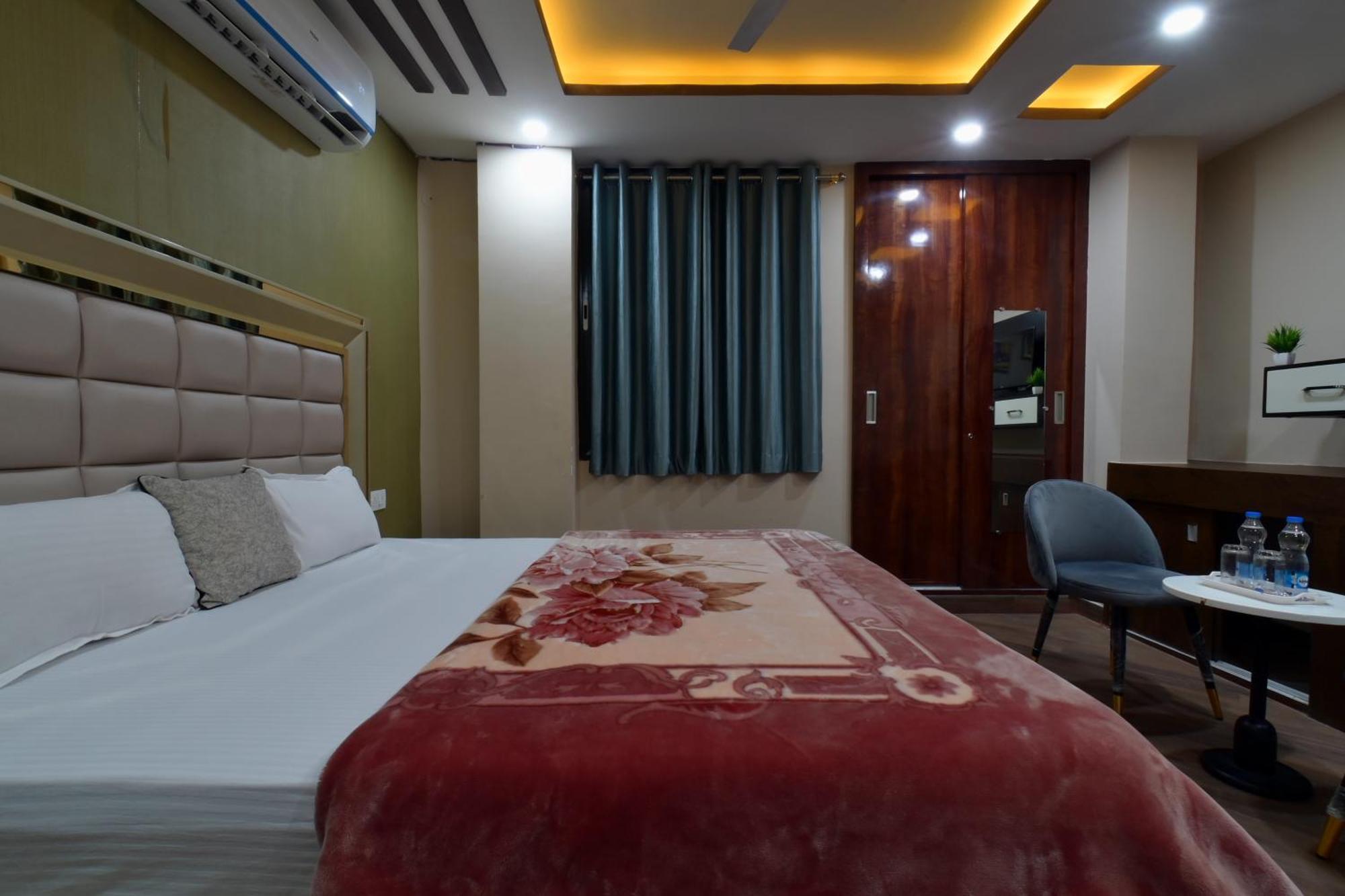 Hotel Lilac Doors Patna  Zewnętrze zdjęcie